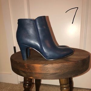 Navy blue heeled boots- good condition